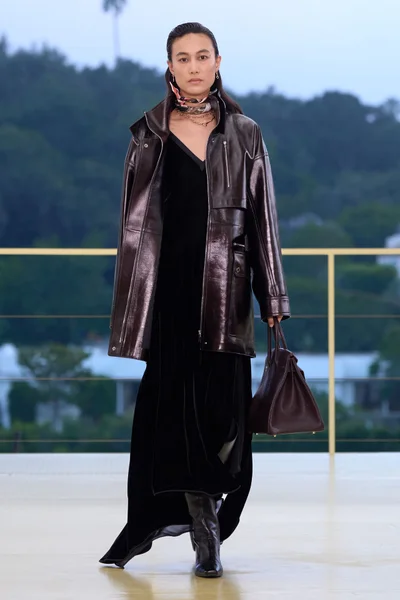 Look 7